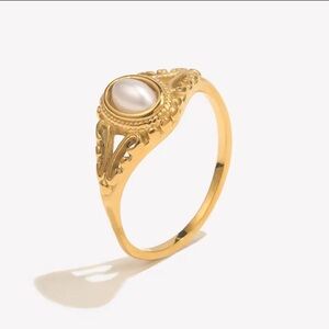 Elegant Gold Pearl Ring 18K Gold Plated Waterproof